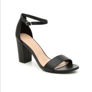 Kelly & Katie Hailee Sandal